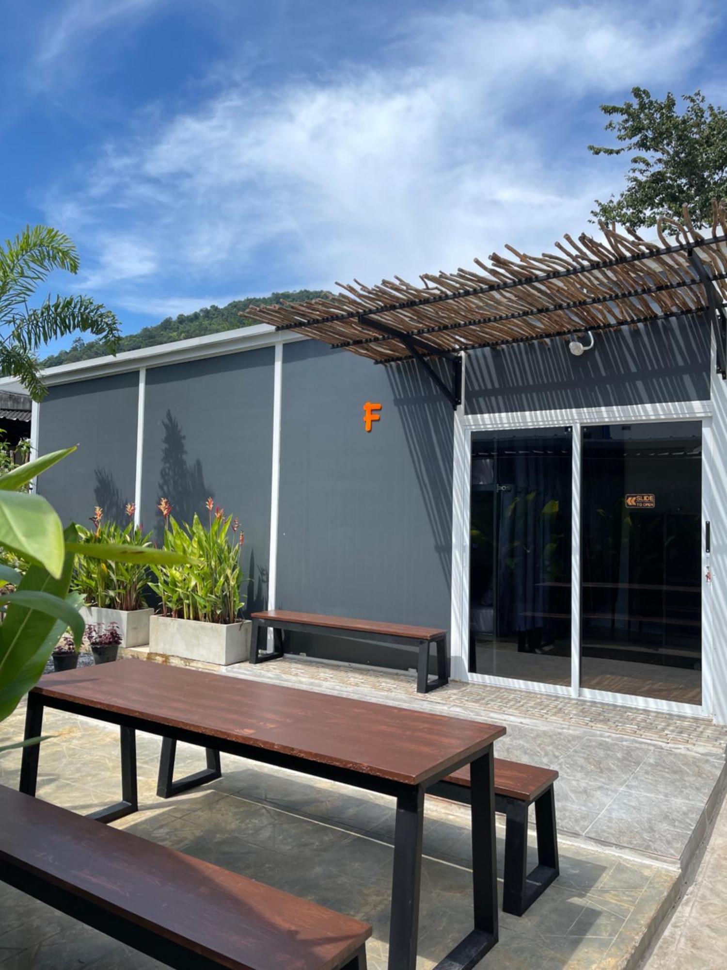 Summer Club And Hostel Ao Nang Exterior photo