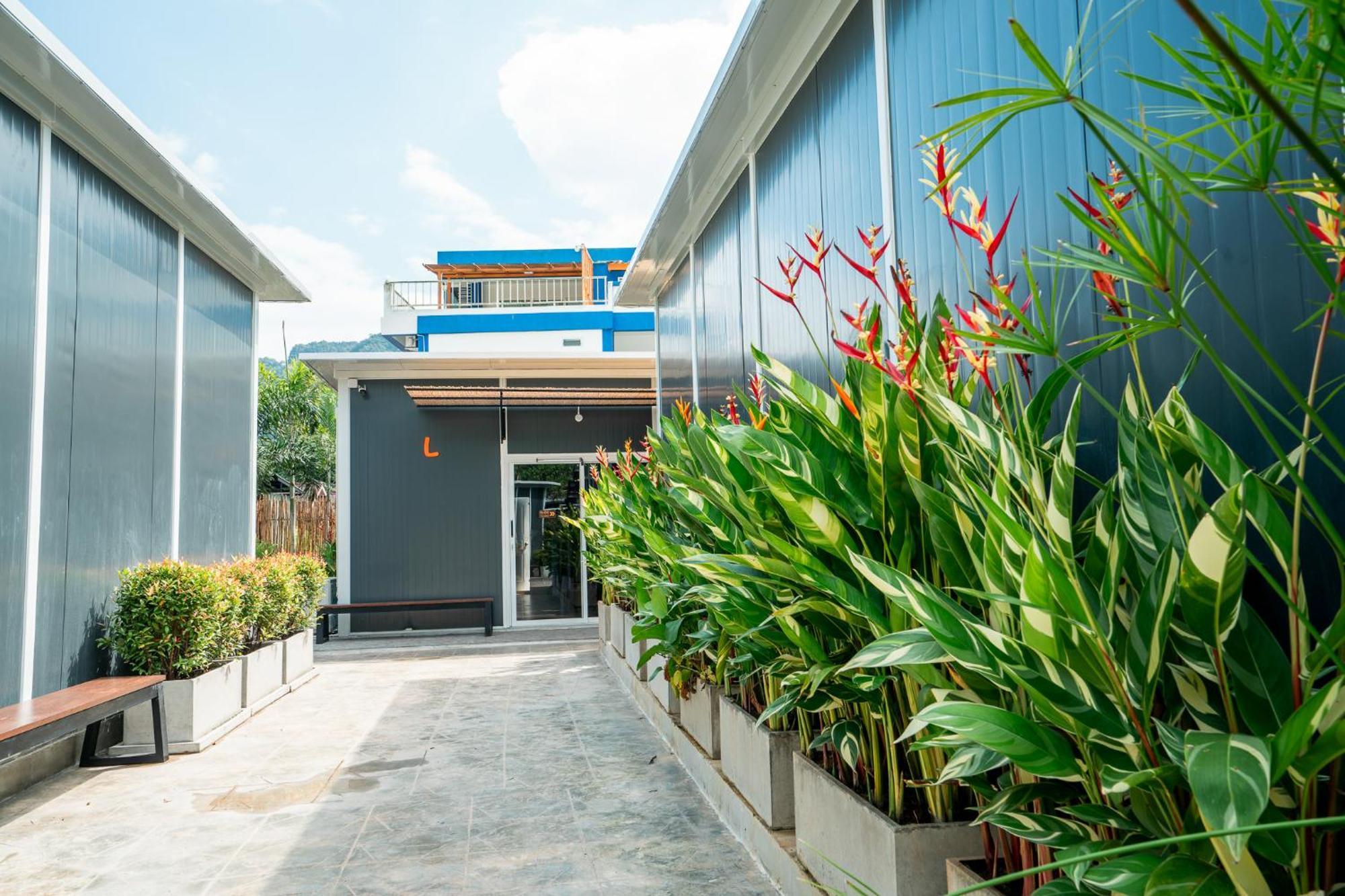 Summer Club And Hostel Ao Nang Exterior photo