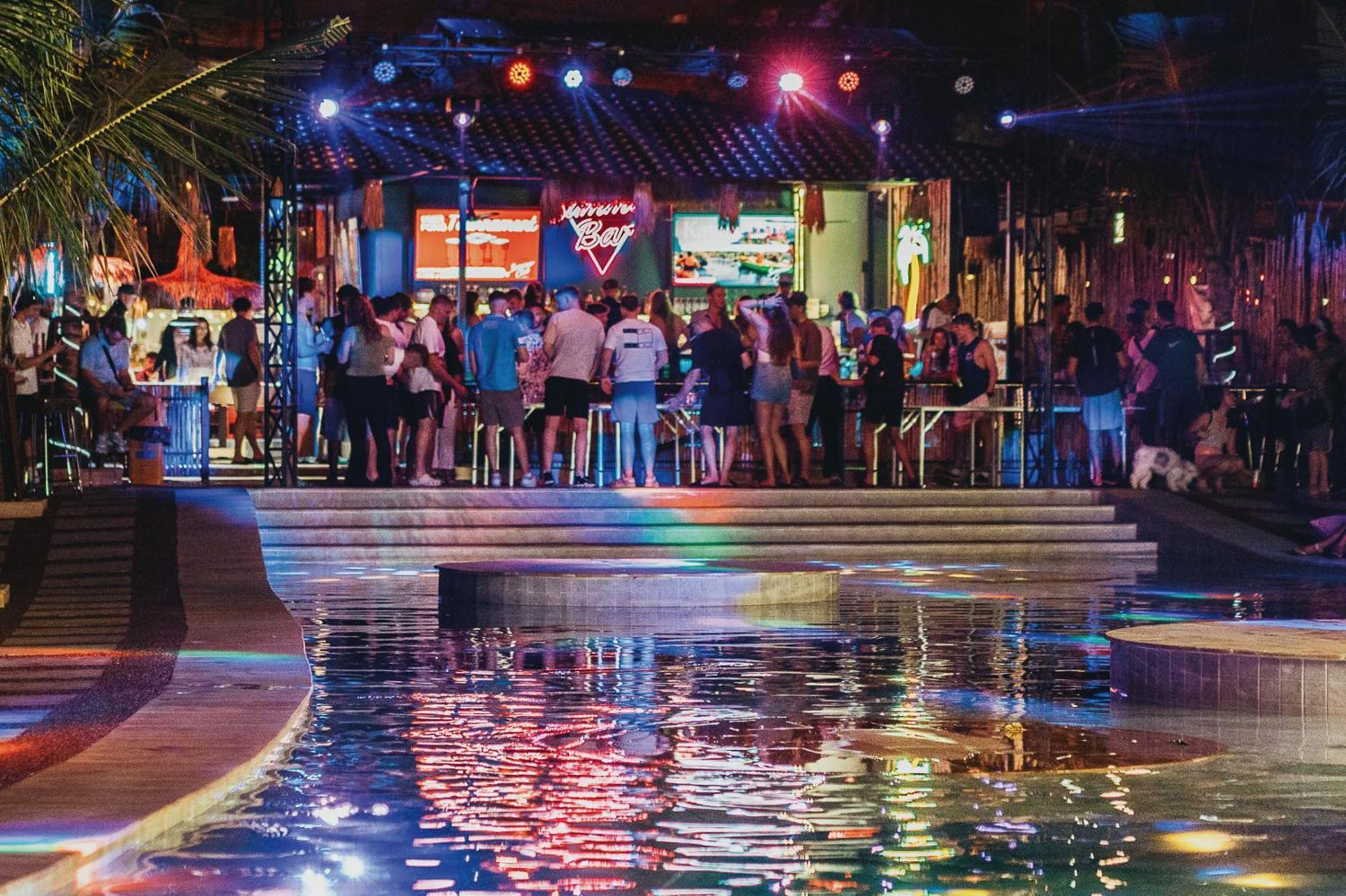 Summer Club And Hostel Ao Nang Exterior photo