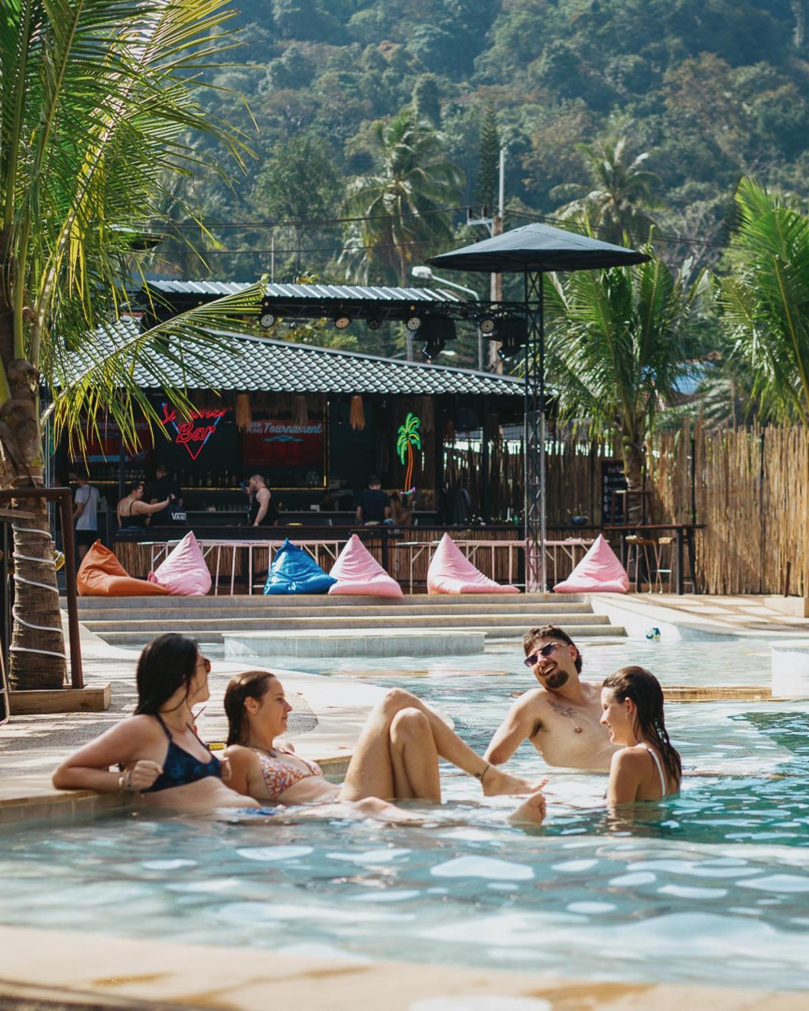 Summer Club And Hostel Ao Nang Exterior photo